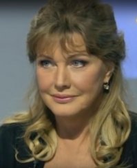 Елена Проклова - 63 года.