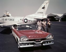 Кажется оно?
1957 Dodge Custom Royal Lancer Hardtop Coupe (D67-2)