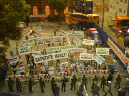 Потрясающий макет русской жизни