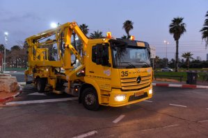 30 секунд и машины нет. Водила даже из машины не выходит.