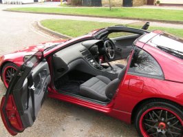 В 1993 году хотел себе именно такую. длинную версию фашки (NISSAN Fairlady Z 350). и именно с крышей хард топ. У кореша была такая, сказка а не машина. В короткую девки плохо помещались.