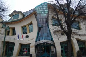 Эта внутреннее оформление стен предлагается для следующих зданий: