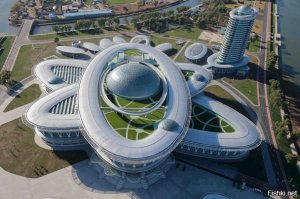 Вы таки не поверите,но :"В Пхеньяне открыли огромный по размерам и визуально очень крутой с архитектурной точки зрения научно-технический центр. Напоминает различные футуристические промышленные и научные объекты, которые строились в СССР в 60-70е годы.
;