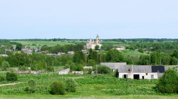 Спасибо. Бальзам на душу.
Вспомнил давние времена, хоть и не родился в тех краях но "корни" дают о себе знать.

P.S. Верхне-Лалье, Луза, Христофорово, родные места.