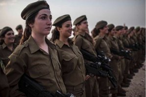 Давайте не приплетать сюда Кадетов, которые учатся и ходят в форме не только на факультетах Юриспруденции, но и на многих других.
Самая сексуальная женская армия - армия Израиля. Потому что она там есть! А у нас ее нет, единицы женщин служат в войсках. Так что о какой армии идет речь? Кадеты не считаются войсками! А они почти на всех фото! Многим из них и 18 лет нет, а это уже пропаганда кое чего незаконного.
А полиция и МЧС не относится к армии! МЧС хотят вернуть в военную структуру, но пока еще нет урегулирования этого вопроса. Хотят сделать как в СССР, ведь если что происходит, то разбирается со всем МЧС и военные. Как раз и глава у них Шойгу, все собственно к этому и идет.

Я не хочу сказать, что бабы у нас не красивые. Но это тоже самое: В компьютерные игры играют многие девушки, но в онлайн игры, такие как КС, WoW, танки и многое другое - играют по больше части страшные бабы. Так и в армии! Красавицы отрезаются на казуальном уровне, уходя в гражданские структуры. К примеру МЧС, редко когда бабы занимаются спасением кого-либо. Поэтому этот пост несет в себе заведомо ложную инфу.