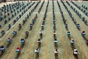 у них это норма. жаль у нас растят тупых потребителей, а не специалистов.