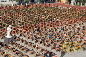 у них это норма. жаль у нас растят тупых потребителей, а не специалистов.