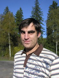 Я Алексея Дмитриева, актёра, до усёру боюсь))