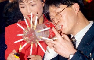 окуеть, мне кажется тут уже идет речь не об табаке. Китаец замутил мега буль, взяв за основу концепцию авиционного двигателя))))) тут даже косякХ отдыхает