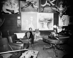 Стучащаяся в двери