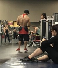 нарушен Дресс-код! супермены носят трусы поверх колготок. иначе их ни кто не узнает!