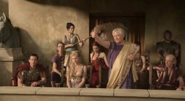 Это кадры из фильма "Спартак. Кровь и песок." Там полно интересных фактов. Еще "Боги арены" и "Спартак. Месть."