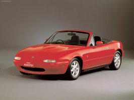 Нет, это Мазда MX5 первого или второго поколения.