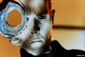 - "Конча Робокопа - это мой глаз?! О, боже!"