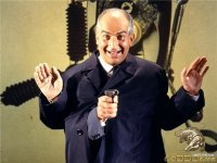 Думаешь, эти сережки в форме ушей — жуткие? Так это мы еще кольцо не показали!