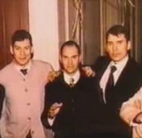 Про наших забыли. А как же слоны, солнцевские, уралмаш, курганская ОПГ и др.? На фото - лидеры курганских
