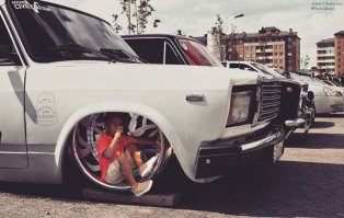 и к чему этот голимый фотошоп?