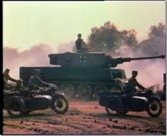 Массовый зритель хавает всякие самоделки,вот киношники и расслабились...хотя,28 Панфиловцев порадовали,на фоне остальных)))