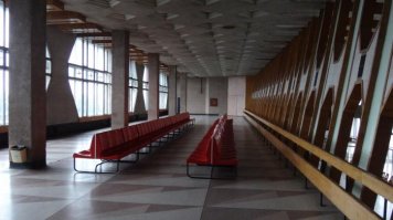 а мне всегда нравился иловайск... с его уютными антресольками...