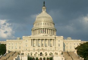 Короче РПЦ интересуют не здания, а полукруглые крышки над ними. Коллекционеры крышек. Надо им вашингтонский Капитолий предложить))