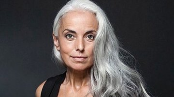 Не понял, а где оно, "остановленное время "? Выглядит на свои года и даже старше ?