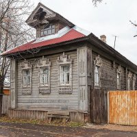 На Руси деревянное зодчество испокон веку было.