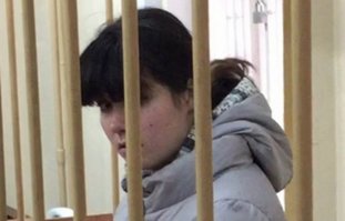У нас 1: до джихадистов, 2: при попытке побега К джихадистам