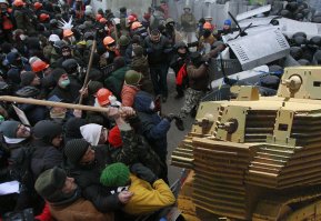 Хорошая, годная машина. Очень бы помогла.