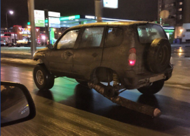 Как путешественники помогают друг другу на дорогах