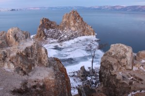 Утро первого дня 2017 на Ольхоне (остров на Байкале) и закат, но уже пятого дня