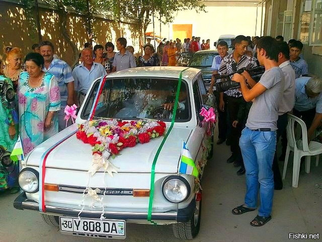 Загс душанбе. Таджикская Свадебная машина. Свадьба в Таджикистане. ЗАГС машина. Машина для свадьба Таджикистан.