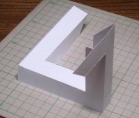 Всё зависит от угла зрения:)
Оптическая иллюзия:

И взгляд с другой стороны:


Оптическая иллюзия:

И взгляд с другой стороны:


Ну и т.д.