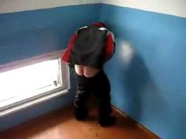 Пусть лучше совокупляется народ, а не гадит по подъездам!