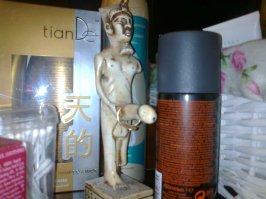 У племянницы сфоткал, вешалка для колец..