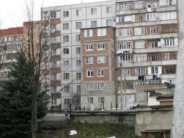 Что только не хранят на балконах