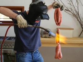 Вы узнаете обыкновенную еду? Под увеличением, конечно же (14 вопросов)