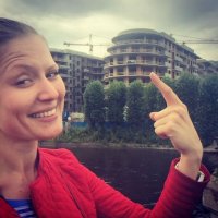 В Санкт-Петербурге на улице Вязовая на балконе строящегося дома элитного комплекса «Привилегия» был замечен итальянский спорткар марки Maserati. Автомобиль заметили пользователи сети, которые стали публиковать его фото на своих страницах, а также он попал на кадры видеорегистратора, установленного в машине одного из автомобилистов. Как спорткар оказался на балконе строящегося дома не известно, по некоторым предположениям, сделано это в целях его защиты от воров.