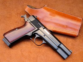Наверное лучшее из не нашего. Browning Hi-Power