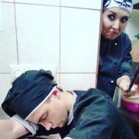 Мне одному показалось,что это кадр из "Кухни"?