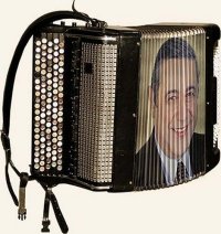 А Вы видите свое отражение в зеркале? Смешной розыгрыш в женском туалете 