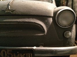 У меня в гараже, машина от перепада температуры, часто покрывается инеем.