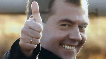 Вот так нужно владеть ракеткой и воланами!