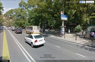 29 Фото это Одесса пр-т Шевченко угол пр-т Гагарина, возле остановки. Возможный номер тролейбуса 5, 7, 9, 10, 11. Справа от тролейбуса виднеется бизнес-центр Шевченковский.
Вот это место с Google street view: