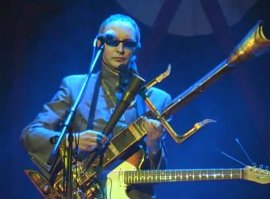 А как же группа Пикник с их странными инструментами?