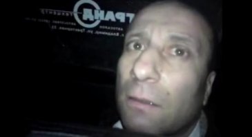 Горнолыжник остался целым и невредимым при падении с 45-метровой скалы