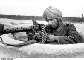 чалма в бою надёжней...