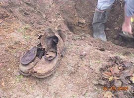 Раскопки Народного союза Германии по уходу за военными могилами, 2008 год. На месте Битвы за Хюртгенский лес.