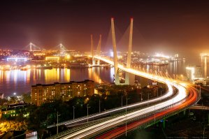 Владивосток тоже можно помещать в этот список :)