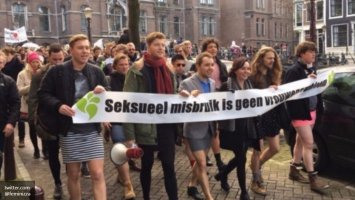 Какой же это "дерзкий" протест, он сломит волю женоненавистника и гомофоба Трампа , также как в своё время европейские "коллеги" усмирили сексуальную агрессию мусульман..