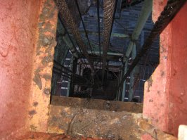 1 кронблок.
2 вид от него
3 вид от него, но фото уже не мое. с инета